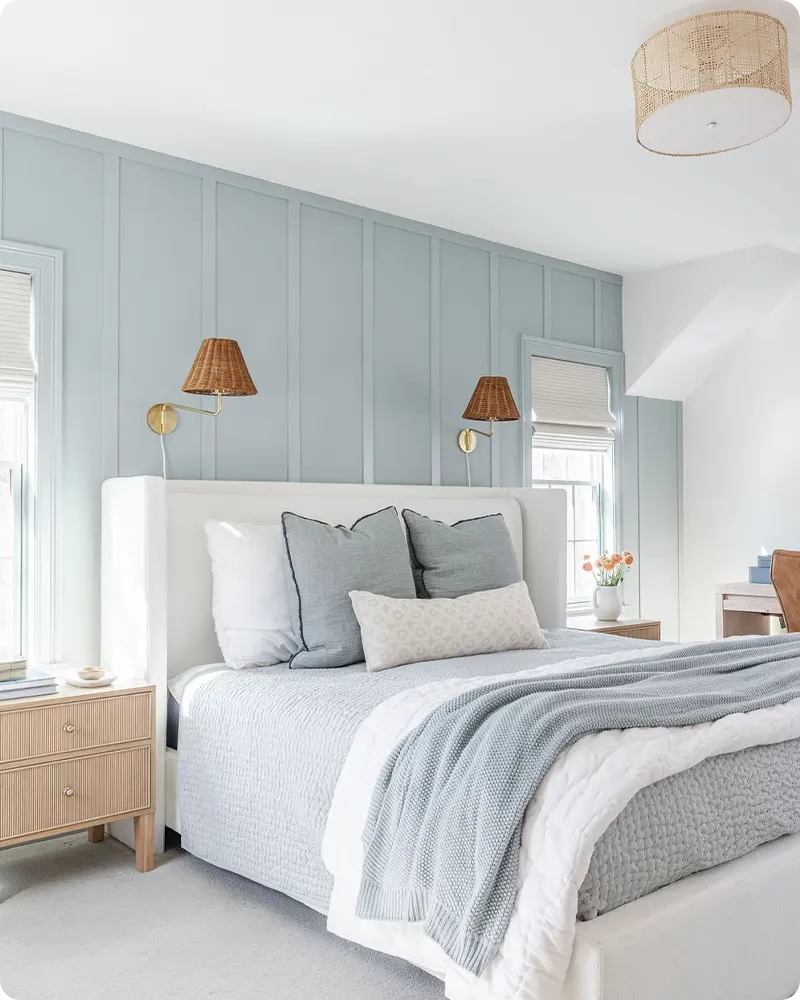 Benjamin Moore Blue Gray Painted Room