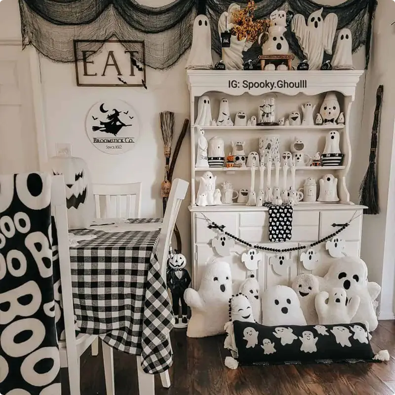 Put Together a Ghoul-Themed Dining Display