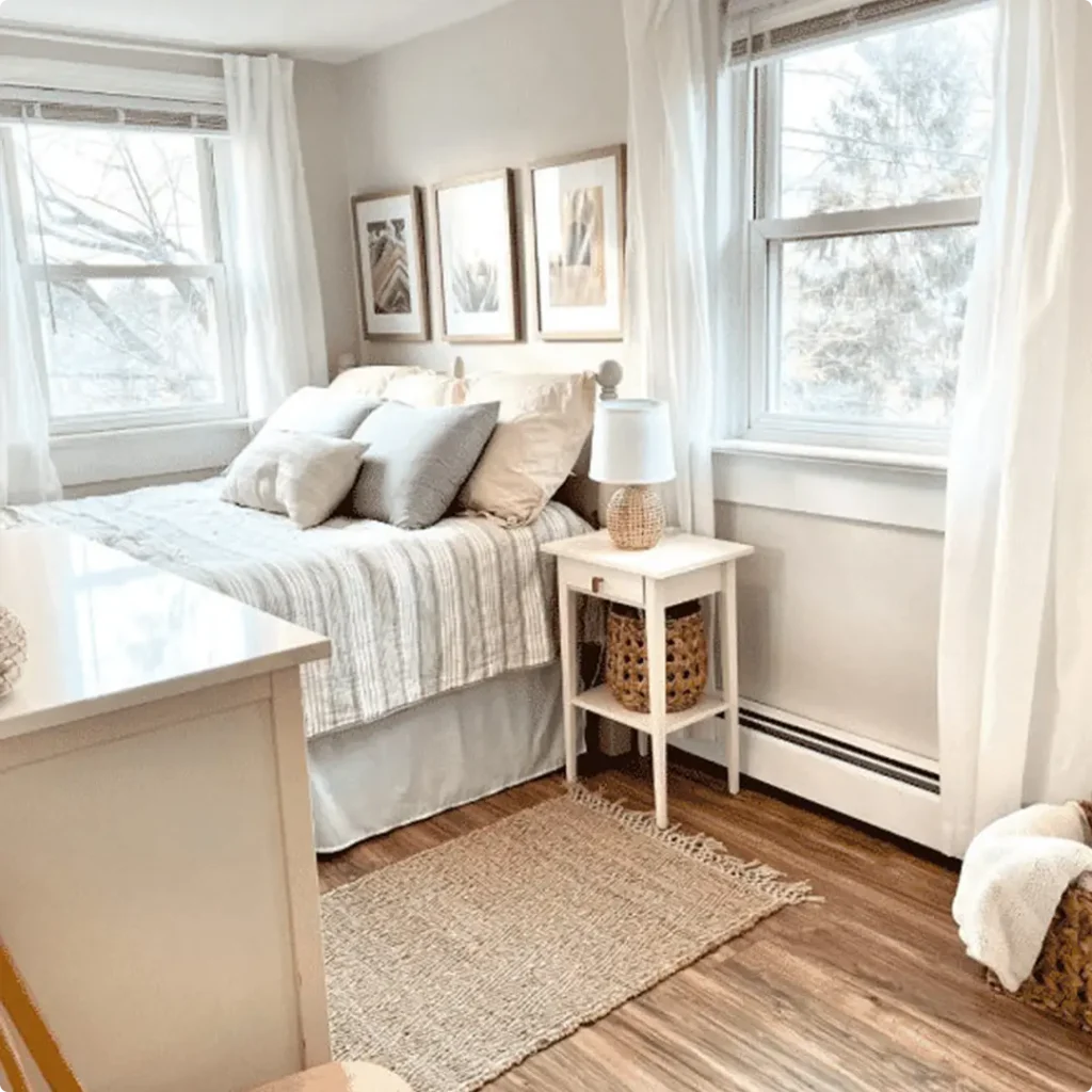 Sherwin Williams Eider White Example 1