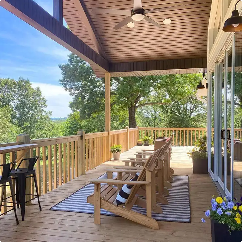 Light Wood Railing for That Soft Country-Style Touch