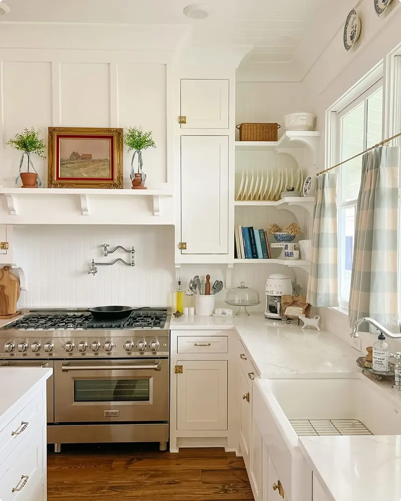 Open Kitchen Shelving With Warm Dishware