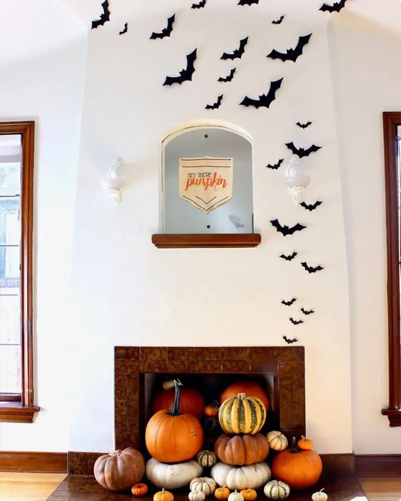 Scatter Black Bats Across the Walls for a Minimal Haunt