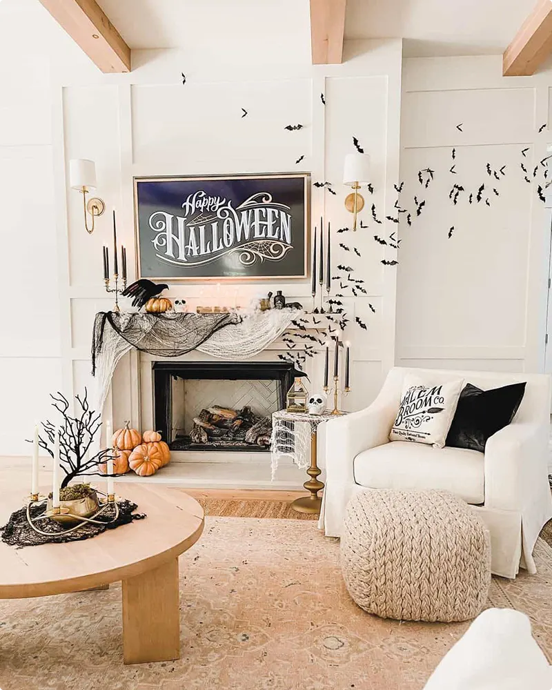 Elegant Black and White Halloween